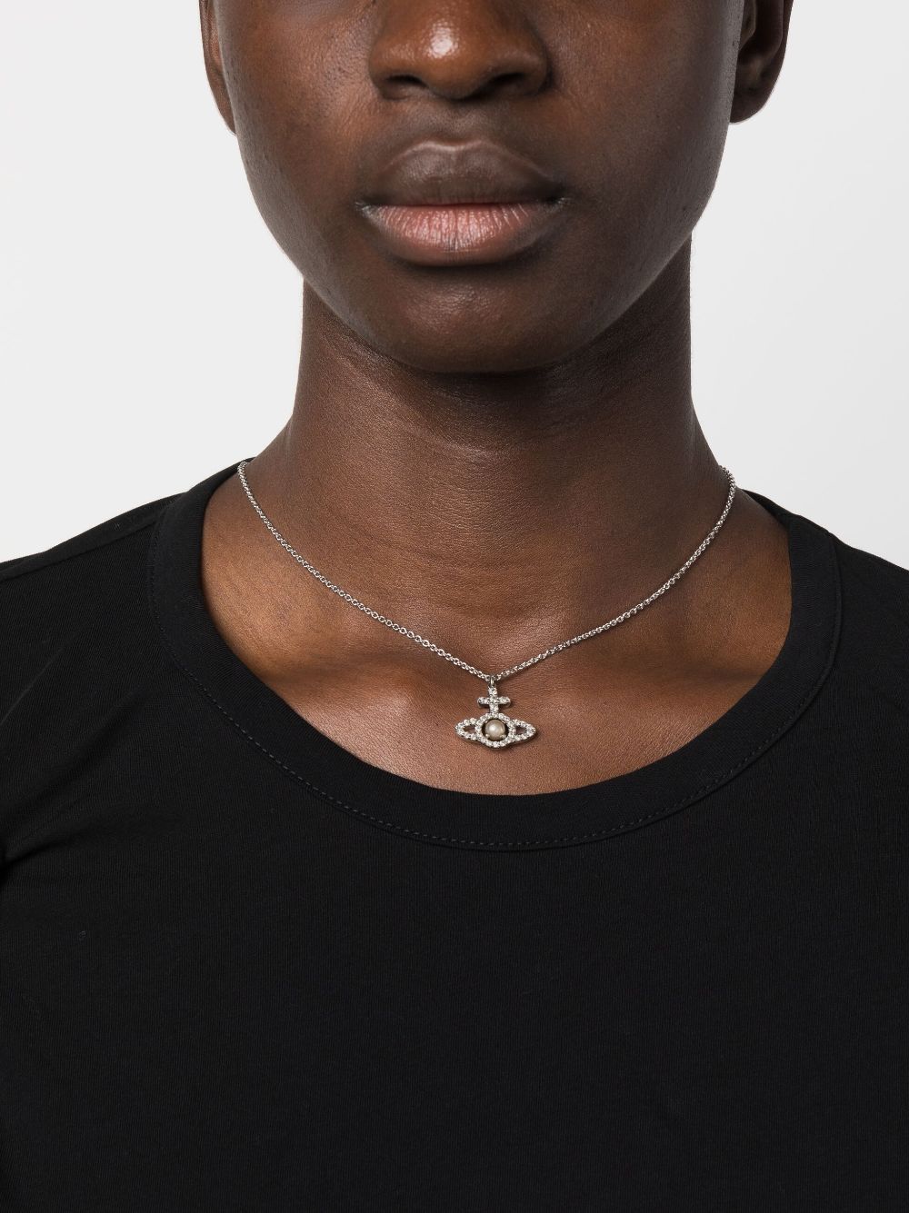 Olympia Pendant Necklace 630203AR02P132SM PLATINUM CREAMROSE WHITE VIVIENNE WESTWOOD