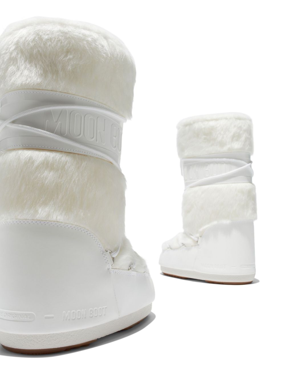 MB Icon Faux Fur 80D1408900 A002 OPTICAL WHITE MOON BOOT