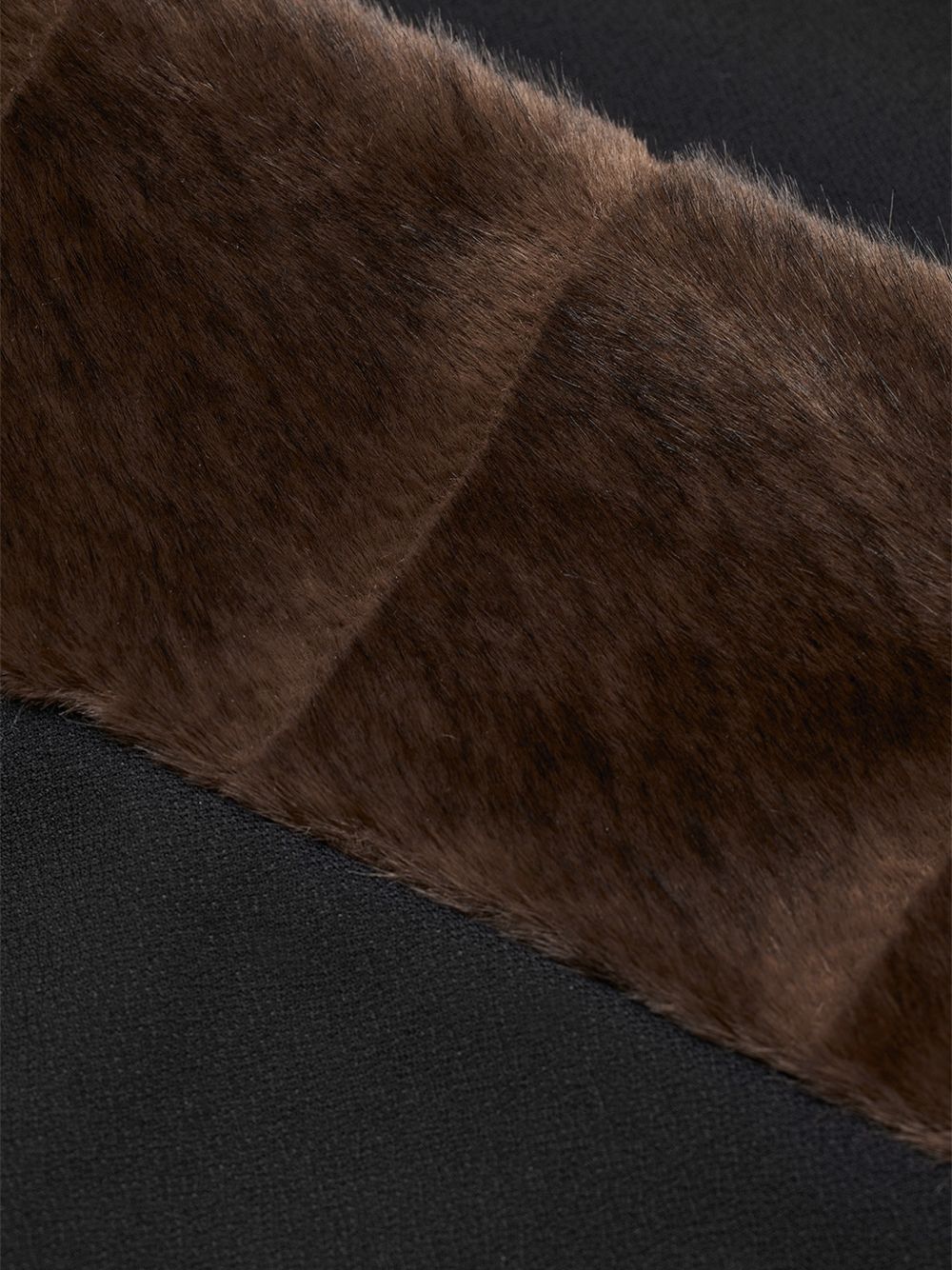 Minigonna con Bordo in Pelliccia Sintetica 117354100 100 BLACK ROTATE