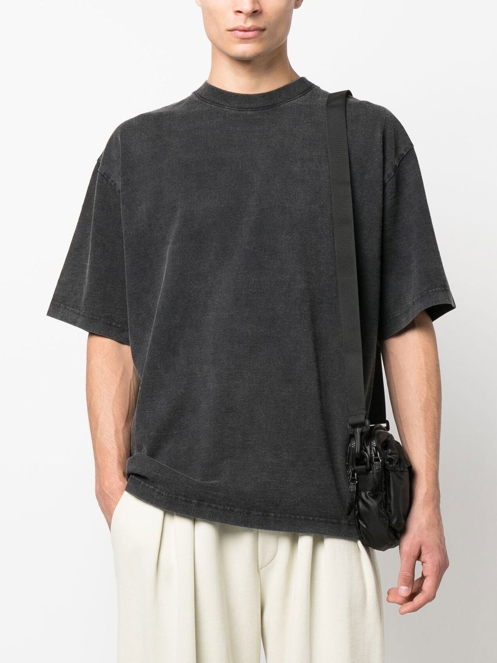 Tshirt A0787001 BLACK OLD DYE AXEL ARIGATO