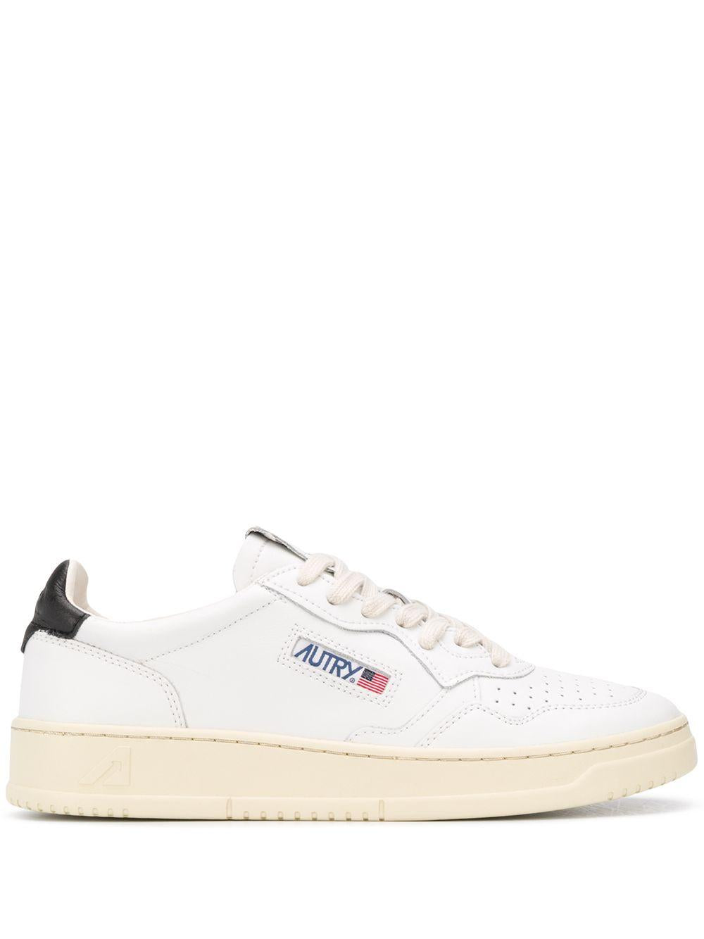 Sneakers Medalist Low in pelle bianca AULMLL22 WHITE BLACK AUTRY