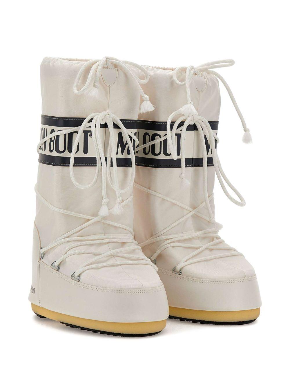 Icon Boot in Nylon 80D1400440 A001 WHITE MOON BOOT