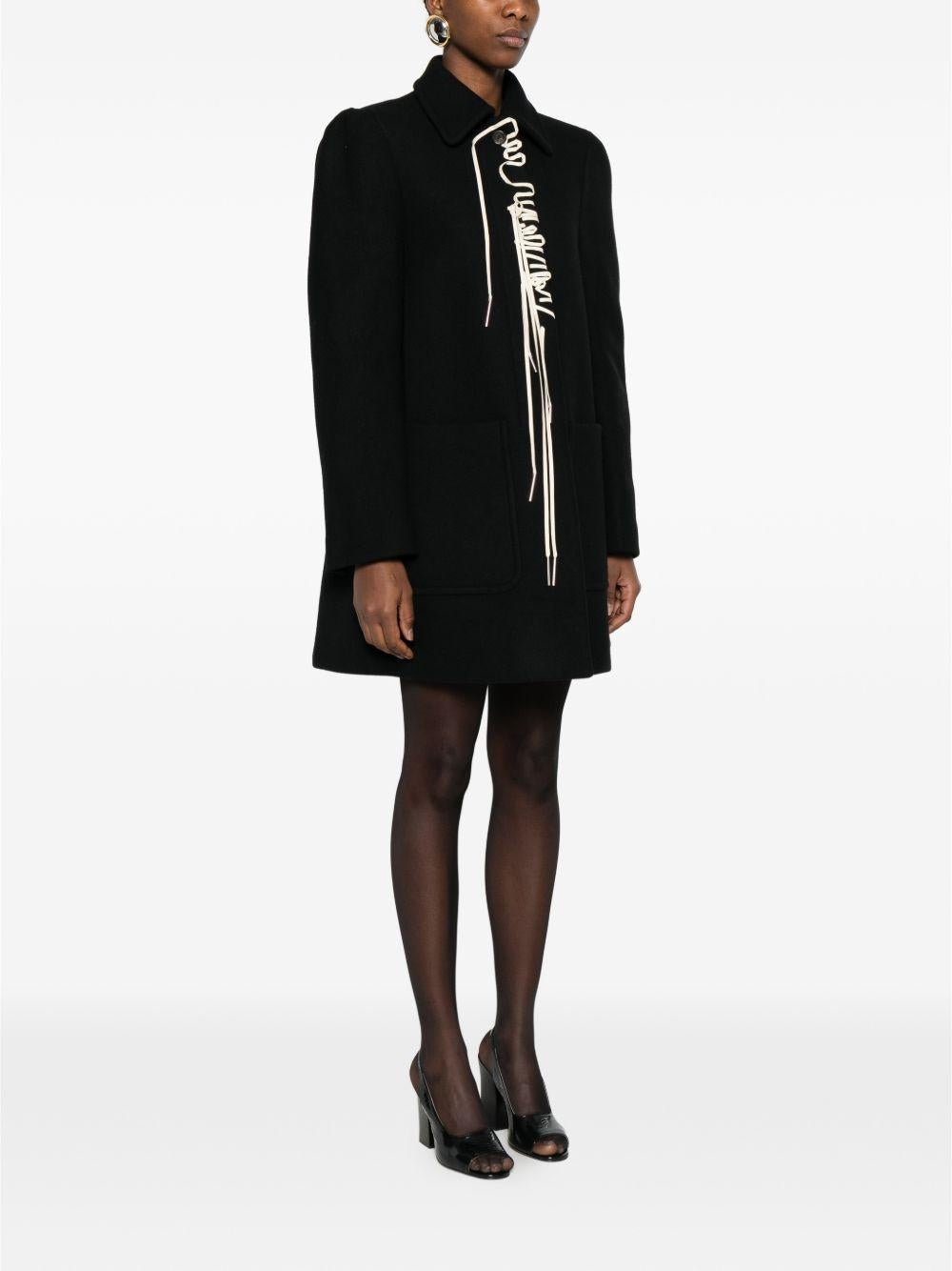 Rebela Cape/Coat<BR/> REBELAEMB2216 900 BLACK DRIES VAN NOTEN