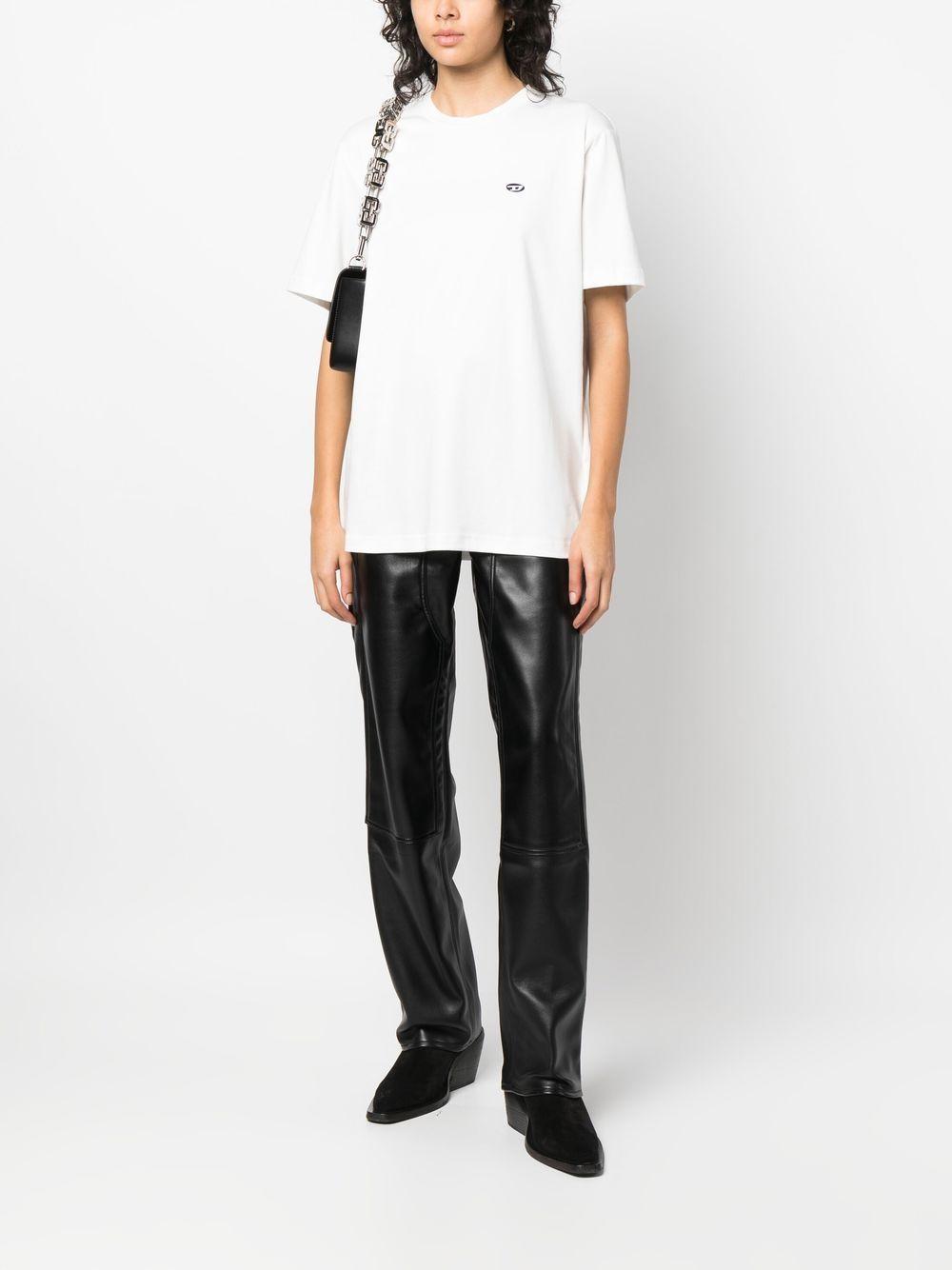 A038190AIJU 141 WHITE DIESEL