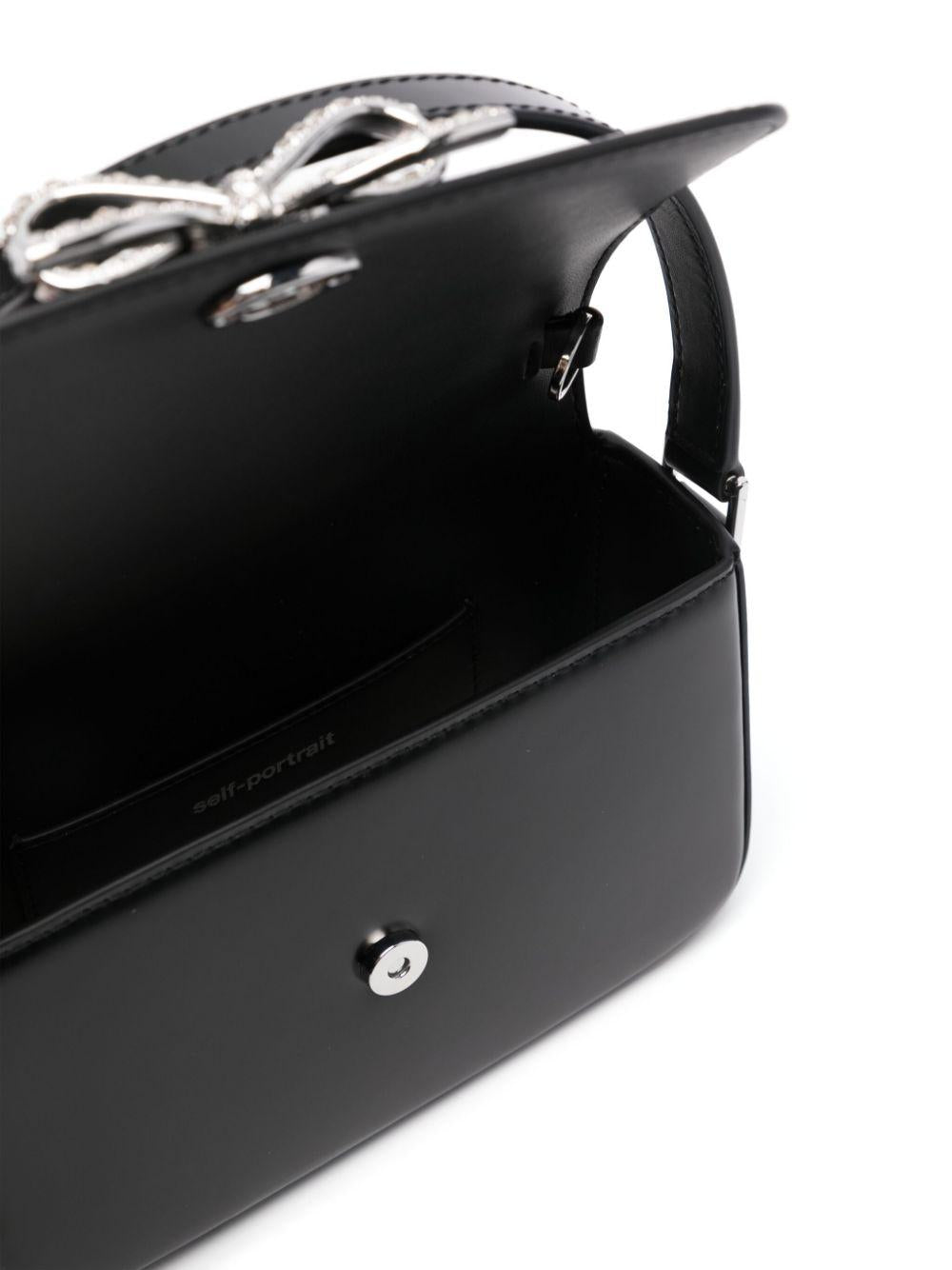 PF24309SB BLACK SELF-PORTRAIT