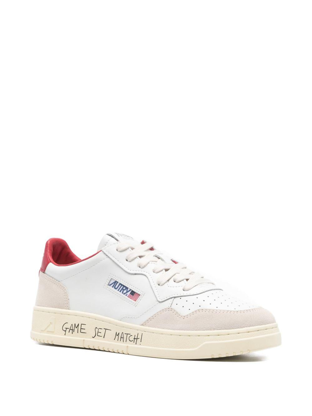 Sneaker Medalist Low in pelle AULMMA10 WHITE RED AUTRY