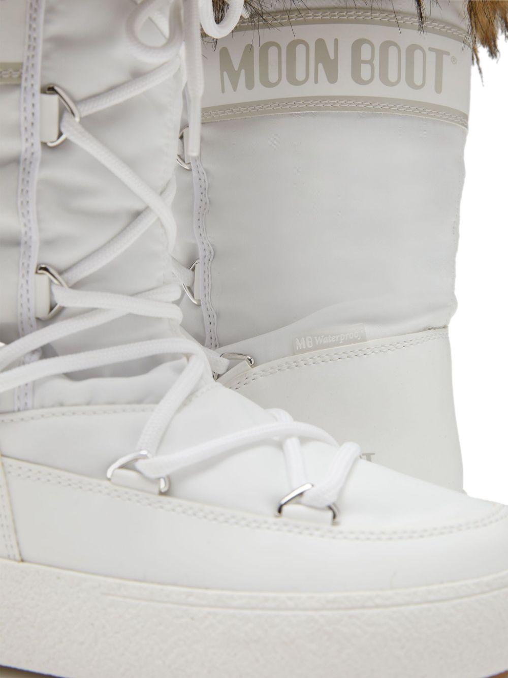 80D2450190 A001 WHITE MOON BOOT