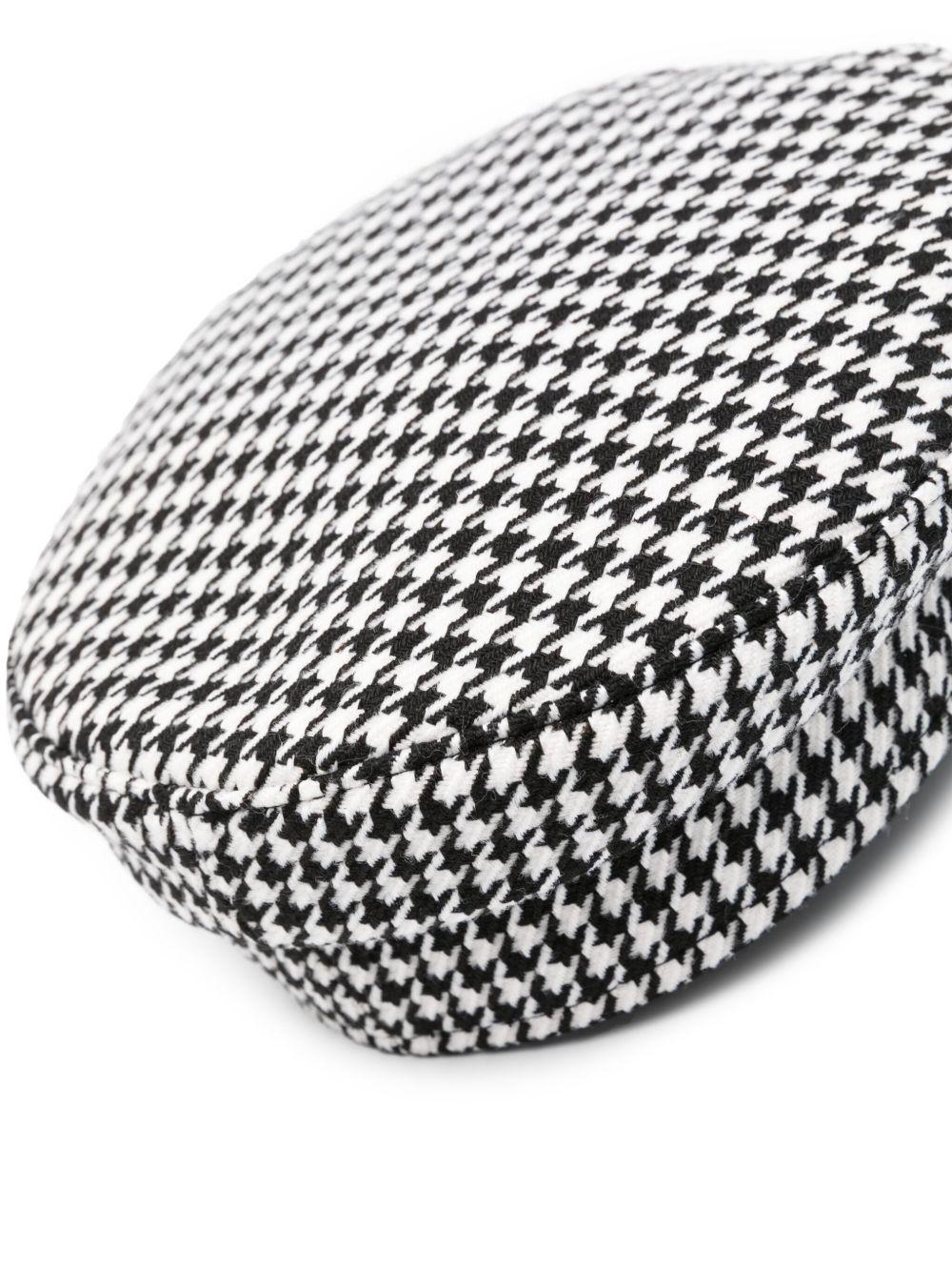 KPCWCAGL BLACK WHITE RUSLAN BAGINSKIY