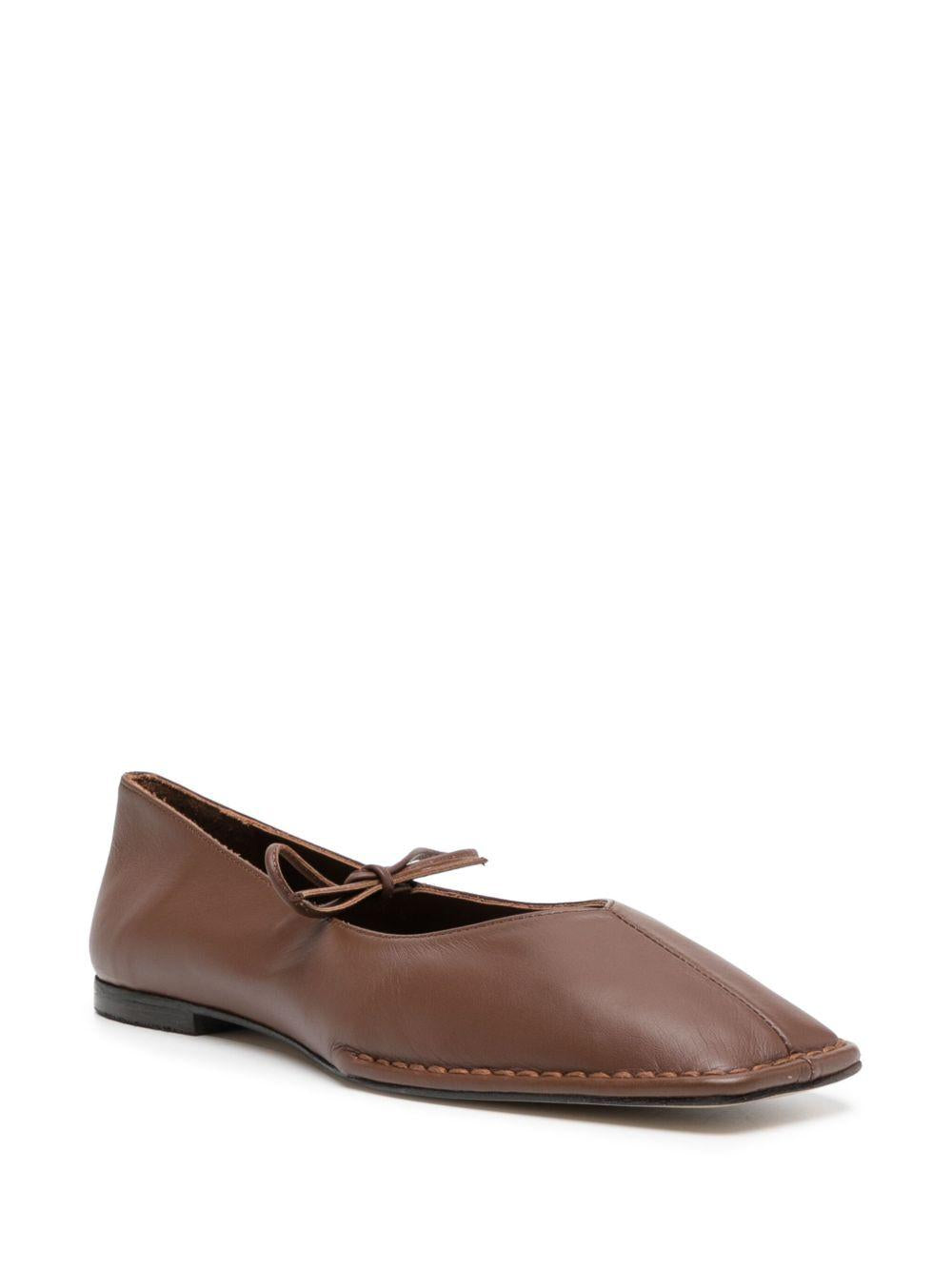 S00191 13 BROWN ALOHAS