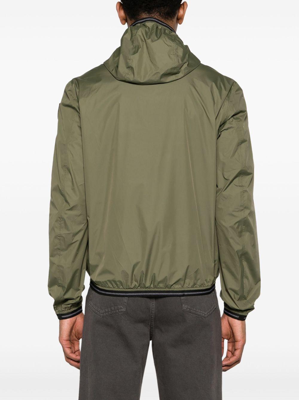 24SBLUC11060006007 685 BLAUER