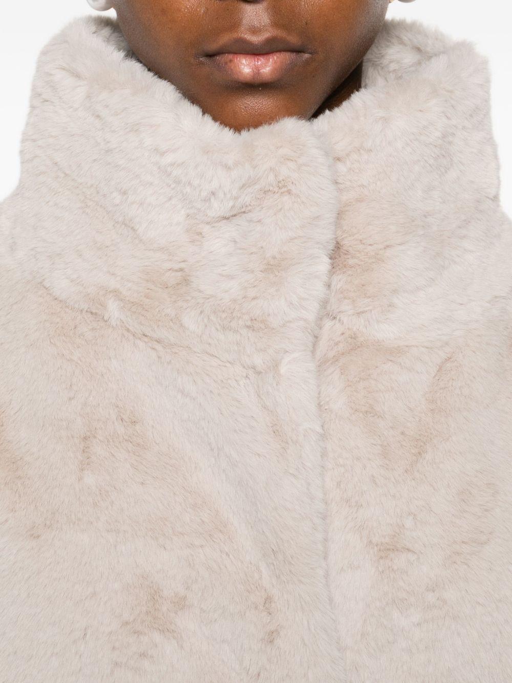 GC000491D12422 1985 CHANTILLY HERNO