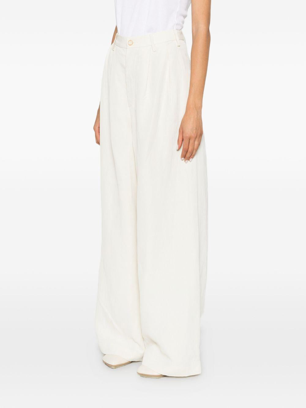 W3017 UW101 WHITE UMA WANG