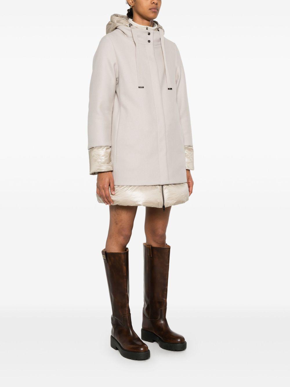 PI001966D33344 1985 CHANTILLY HERNO