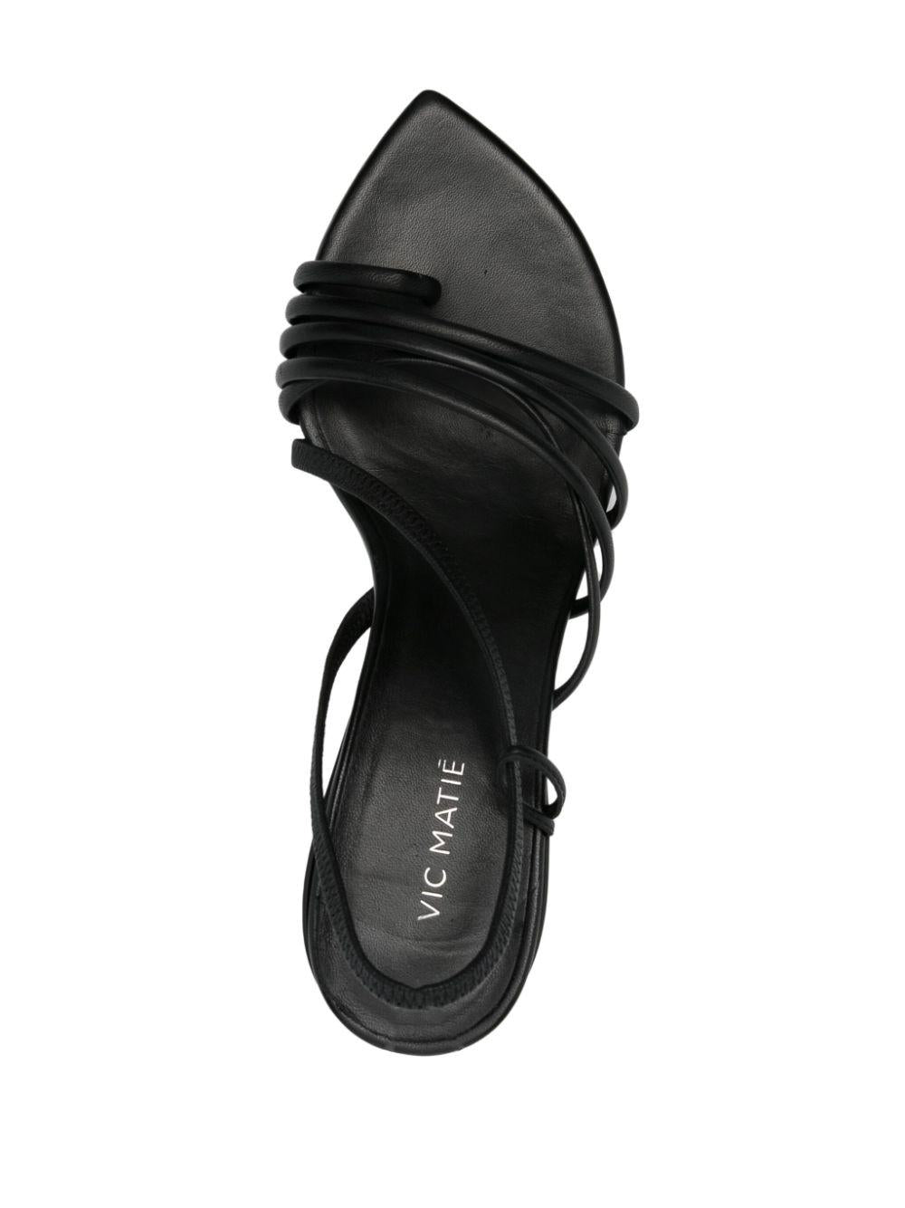 1E1350DC18C060101 101 BLACK VIC MATIE