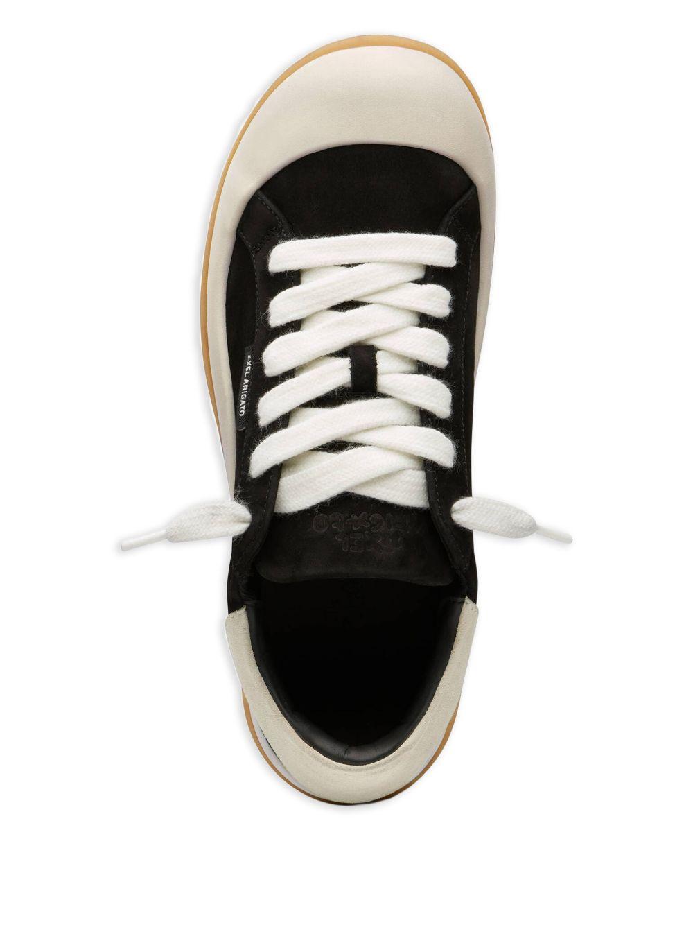 Squish Sneaker F3654002 BLACK GUM AXEL ARIGATO