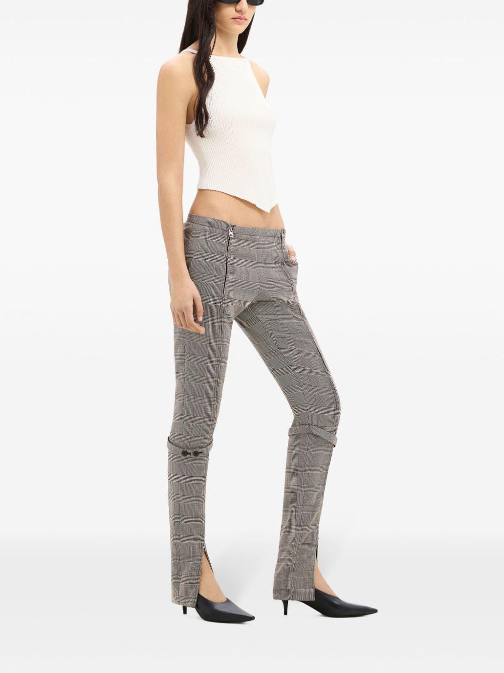 VESMTO042FI0001 0001 HERITAGE WHITE COURREGES