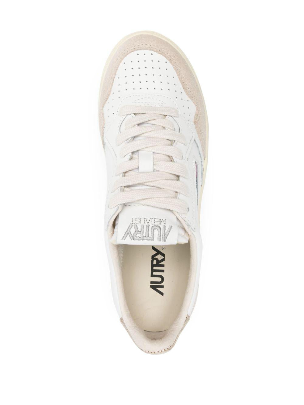 Sneakers Medalist AULWLS75 WHITE GOLD AUTRY