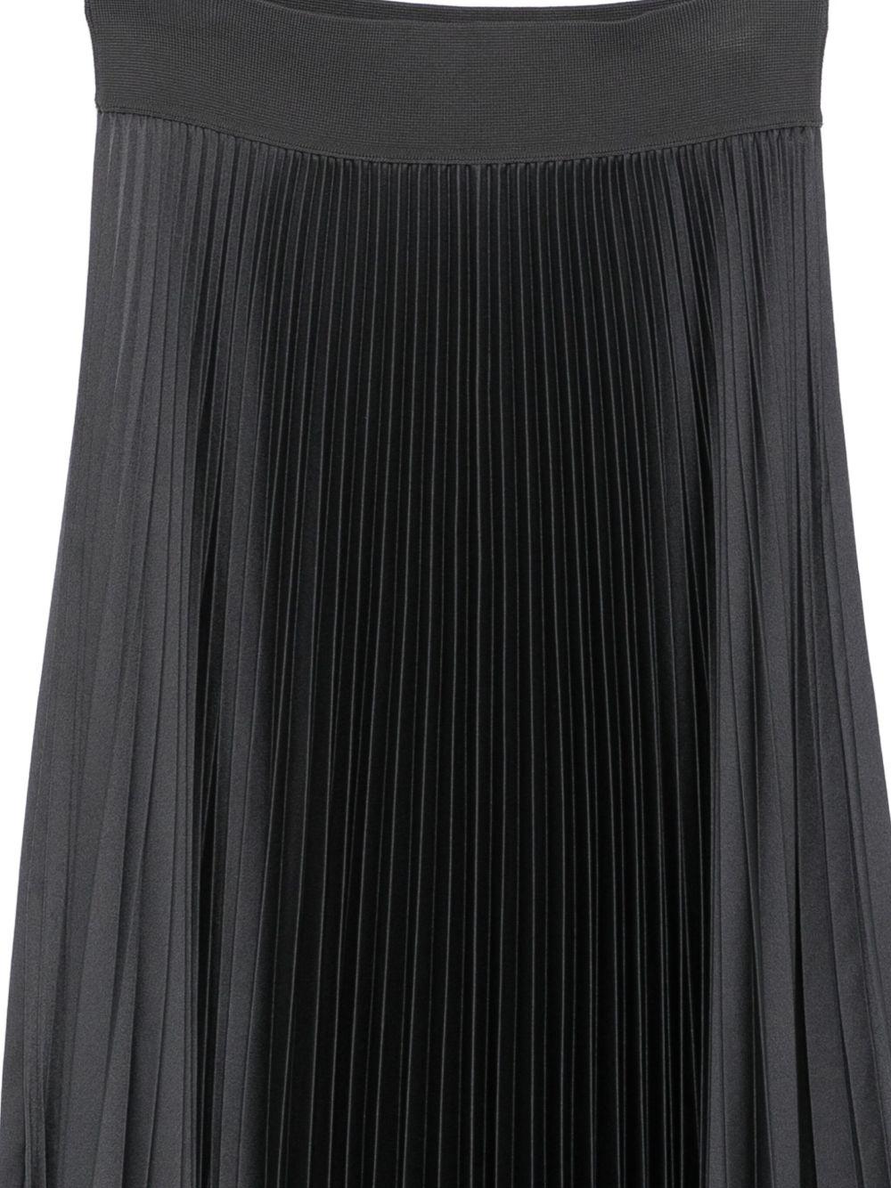 JF009438 0211 SMOKE JOSEPH