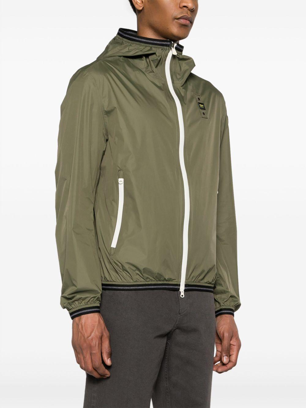 24SBLUC11060006007 685 BLAUER