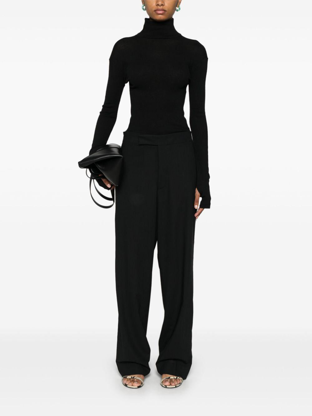 SS24N10 LANA GARZATA NERA TUX SAPIO