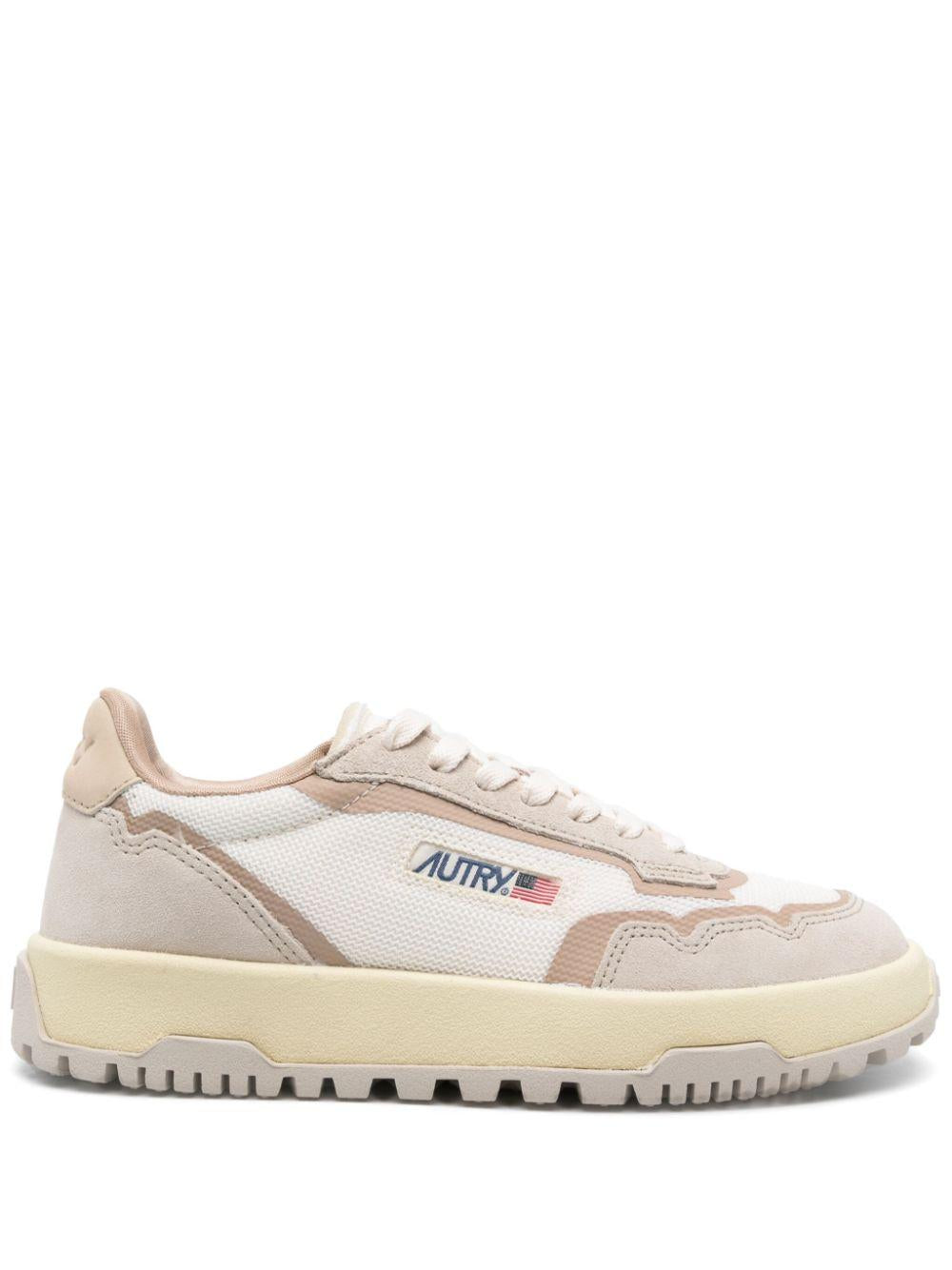 Wildpace Low Sneakers in Mesh e Suede Colore Whisper White e Sand LDLWAK03 WHITE SAND AUTRY