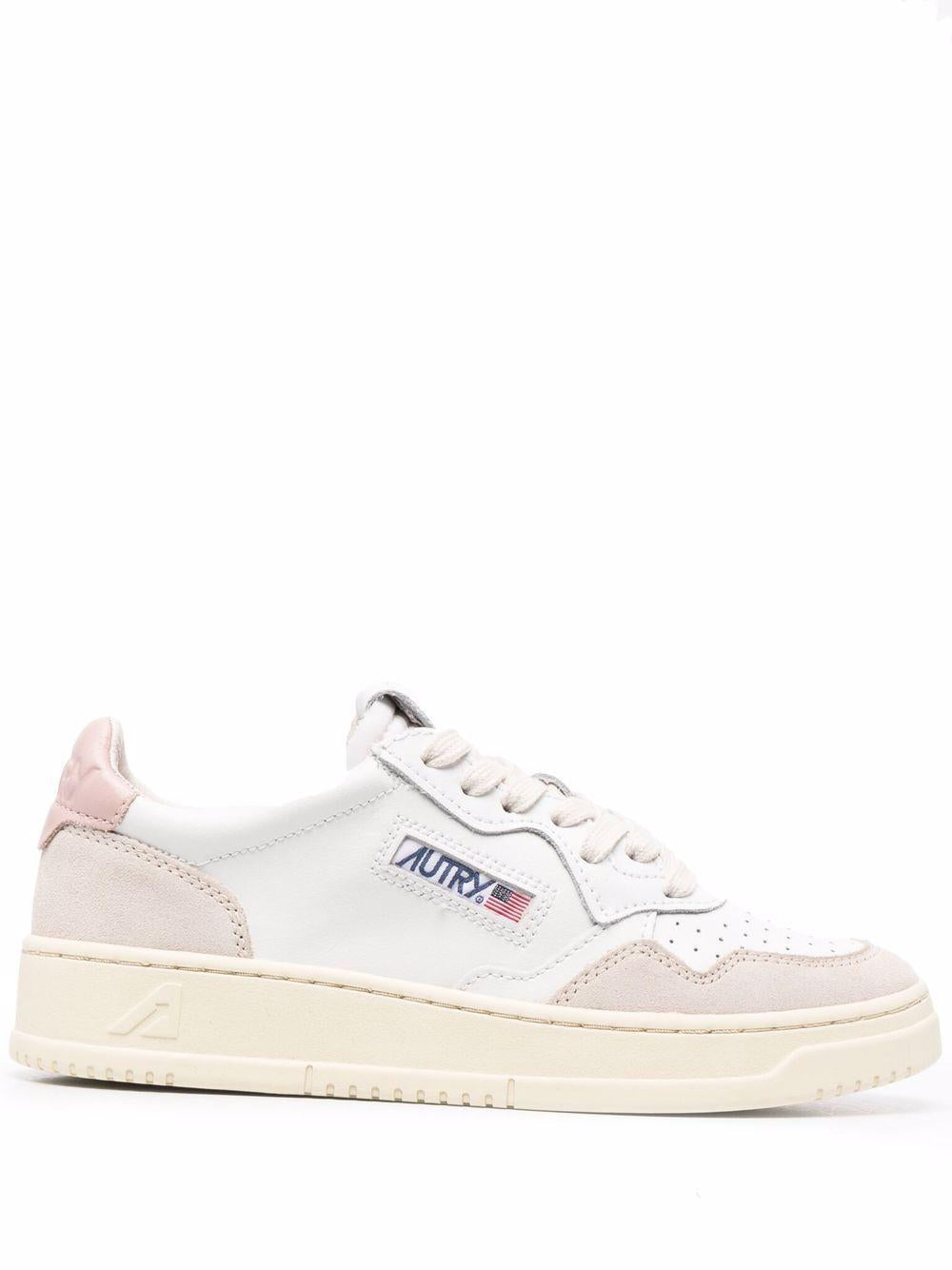 Sneakers Medalist Low in pelle bianca e powder e suede beige AULWLS37 WHITE POW AUTRY