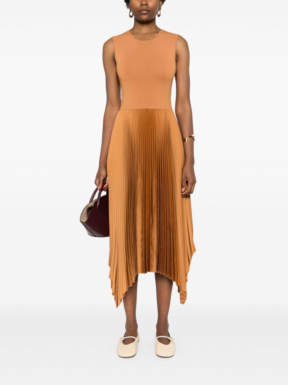 JF008179 0214 CLAY JOSEPH