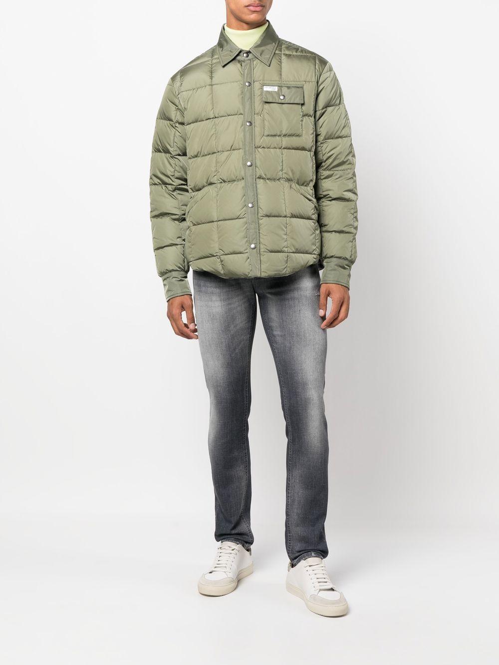 UP232DSE318UDI9 900 DONDUP