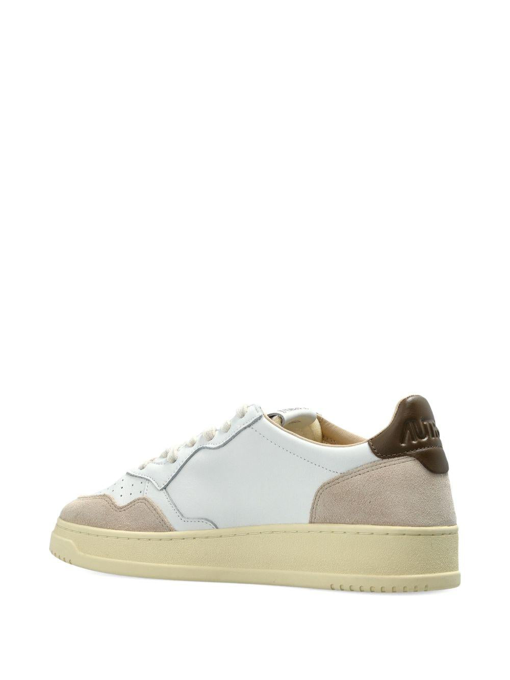 Sneaker Medalist Low in pelle AULMLS15 WHITE TEAK AUTRY