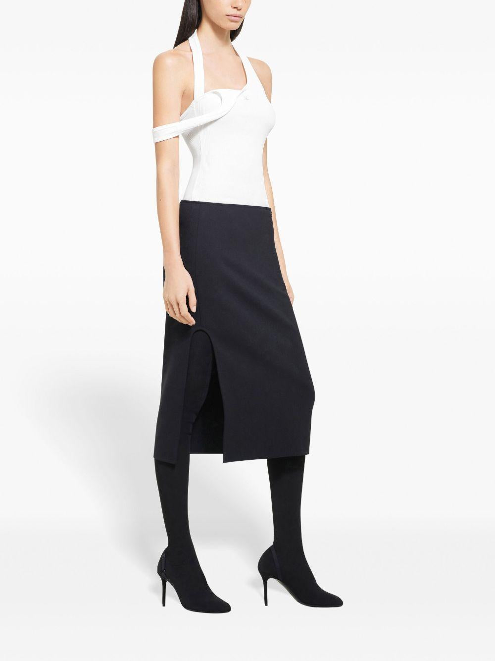 424JTO353JS0121 0001 HERITAGE WHITE COURREGES