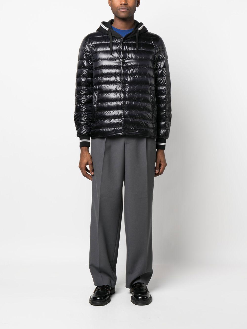 PI001010U12017 9300 BLACK HERNO