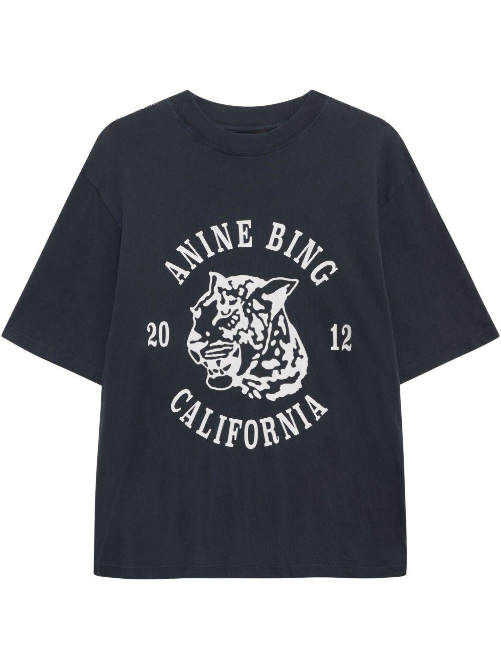 Avi Tee Collegiate Leopard - Washed Charcoal A0810922 BLK5 BLACK ANINE BING