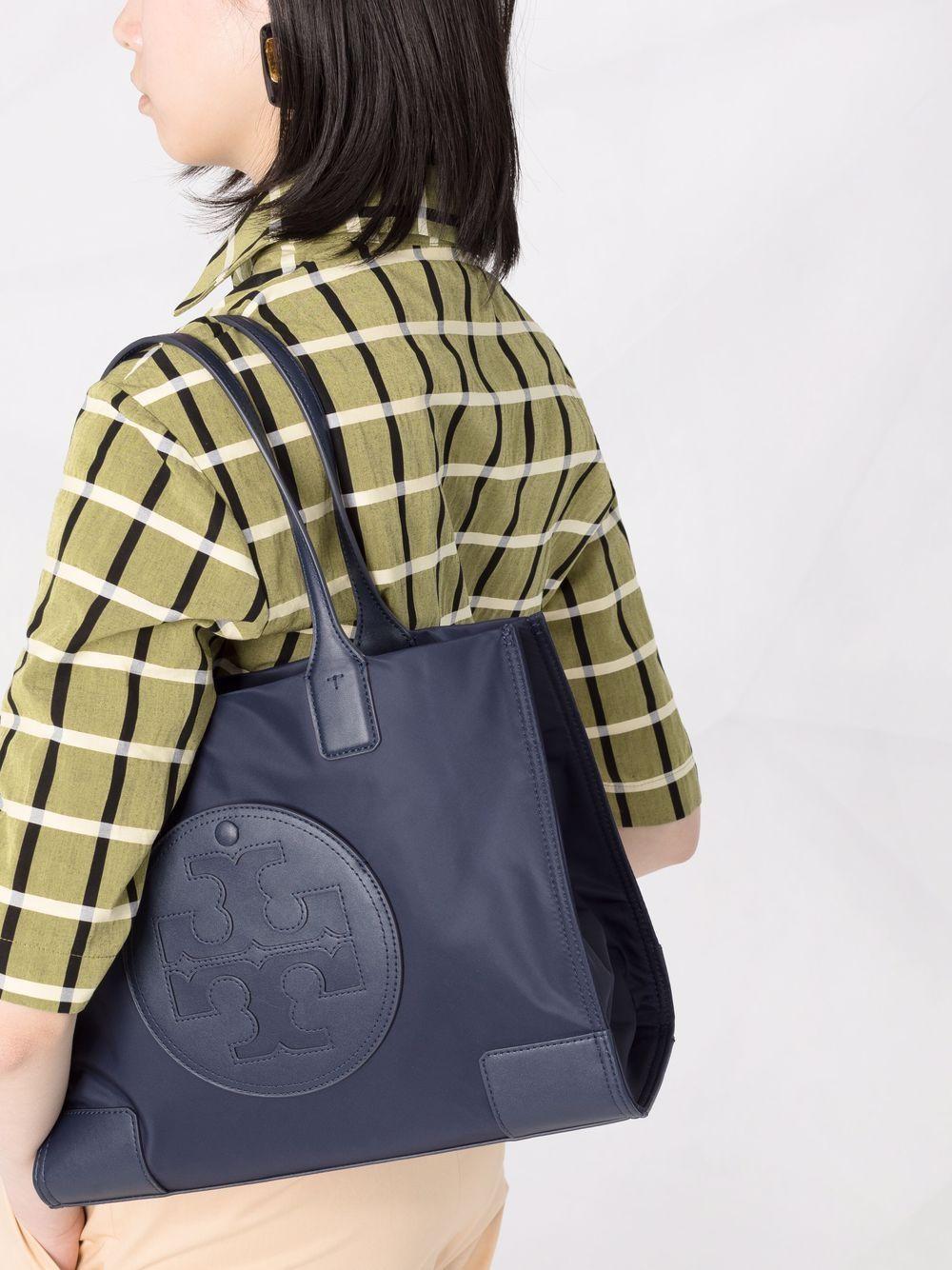 88578 405 NAVY TORY BURCH