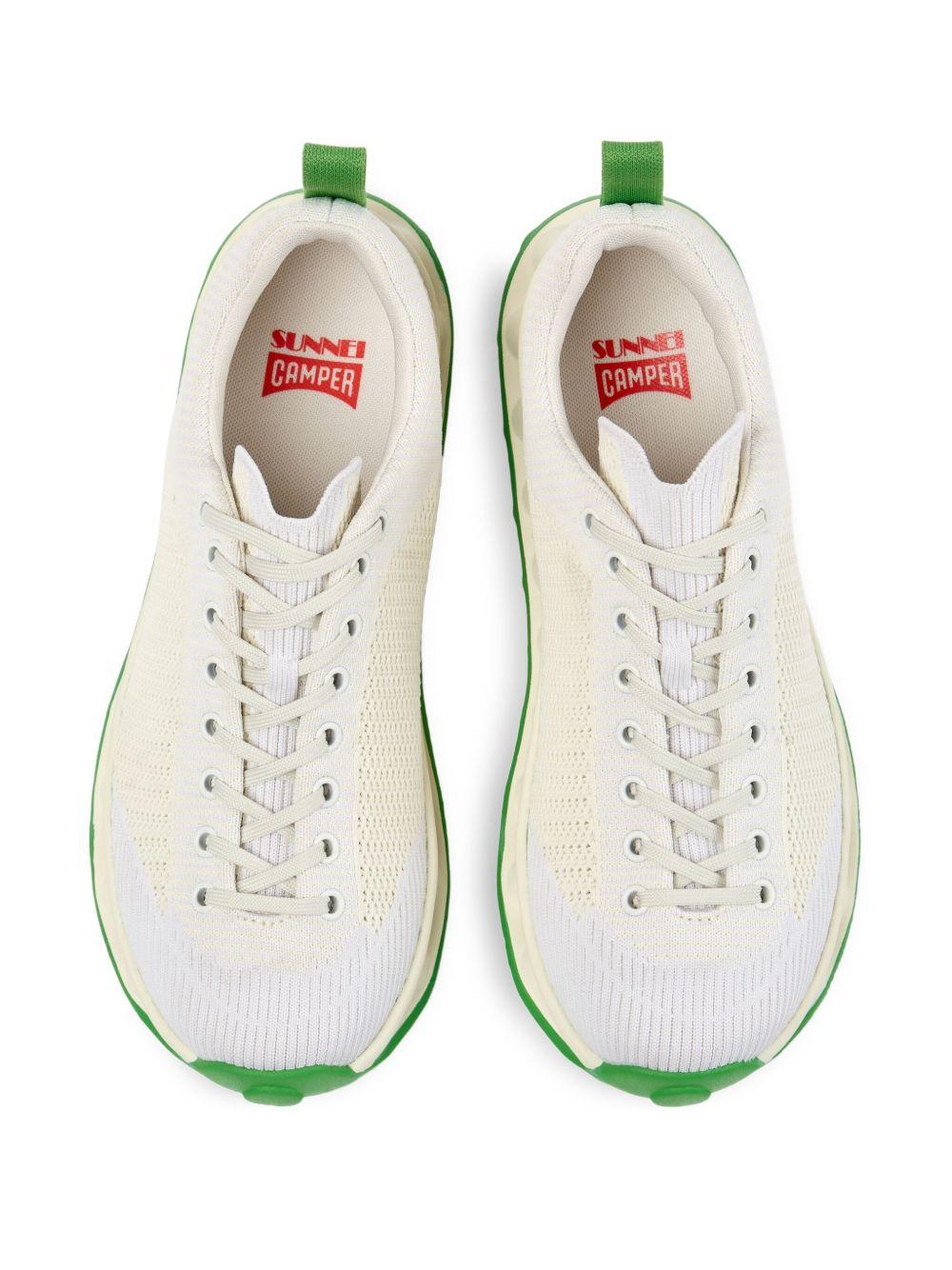 K101036 008 WHITE GREEN CAMPER