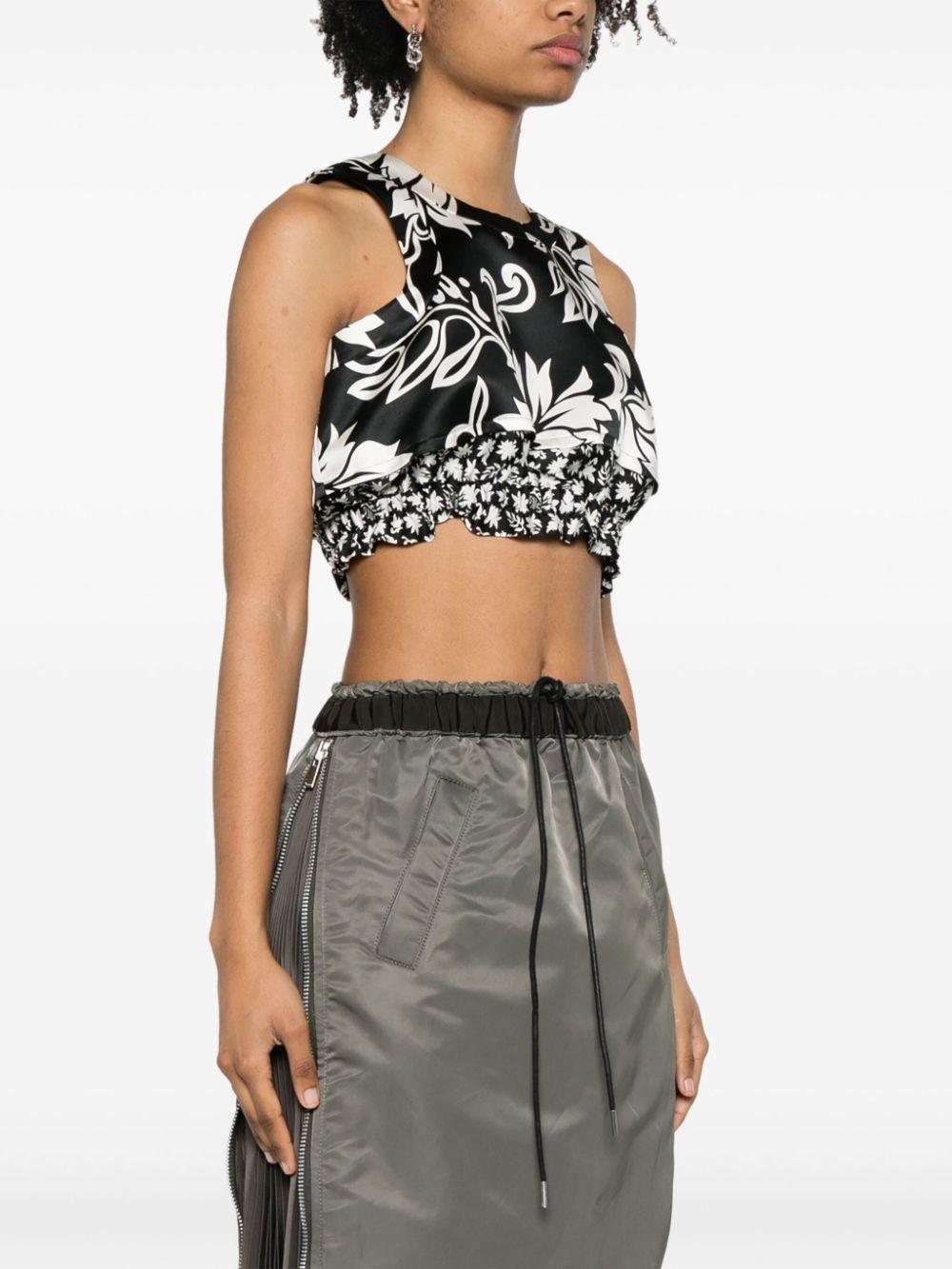 2407057 001 BLACK SACAI