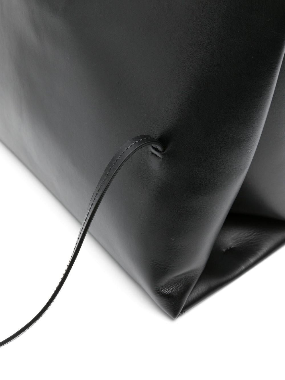 000119 3200 BLACK WANDLER