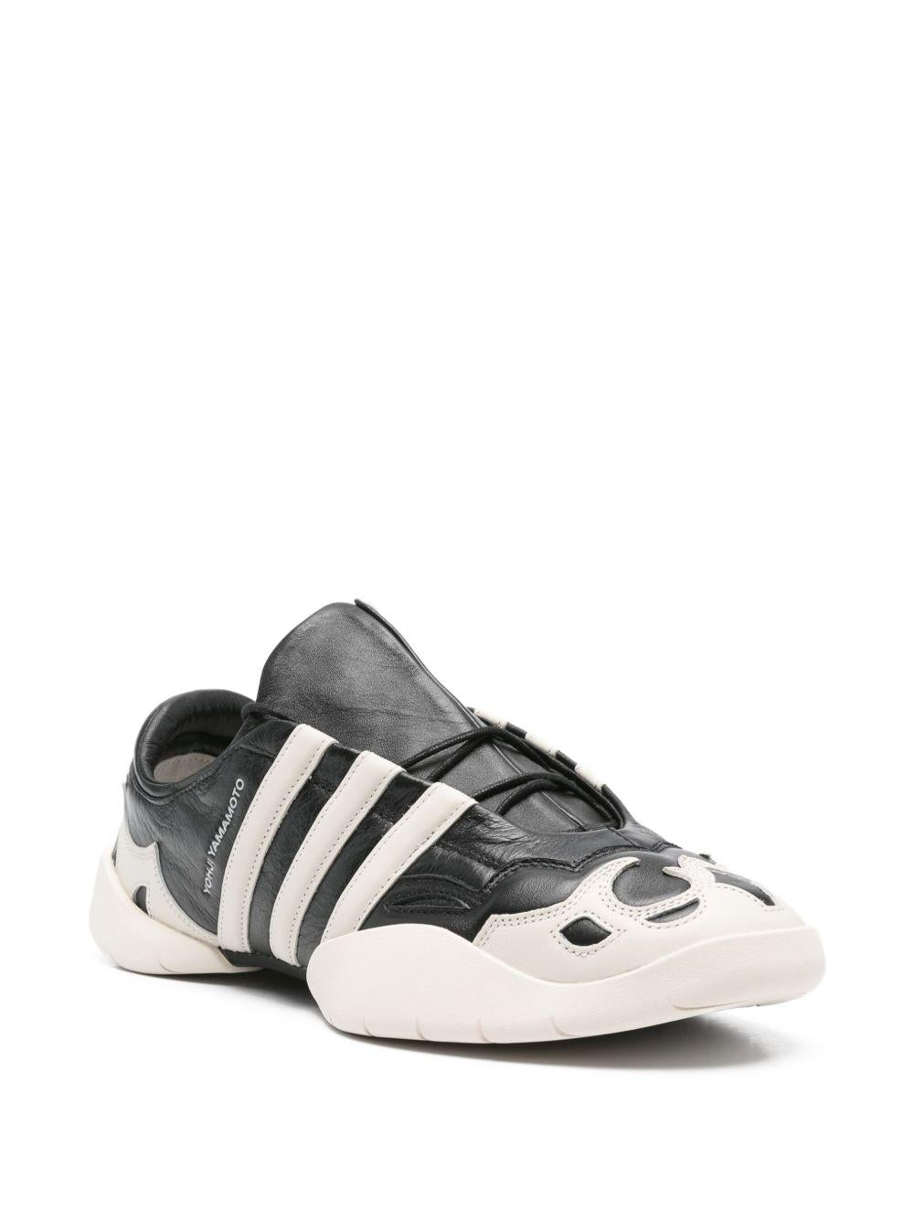 REGU 2002 Sneakers JR3600 BLACK Y-3