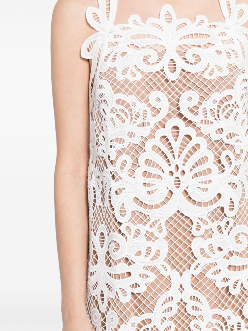 PF24108SW WHITE SELF-PORTRAIT