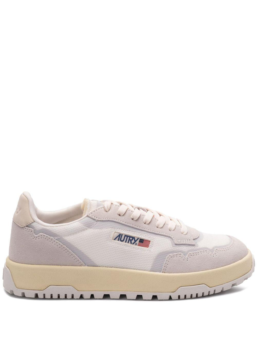 Sneakers Wildpace Low in Mesh e Suede Colore Bianco e Marshmallow LDLMAK01 DRAGON WHITE AUTRY