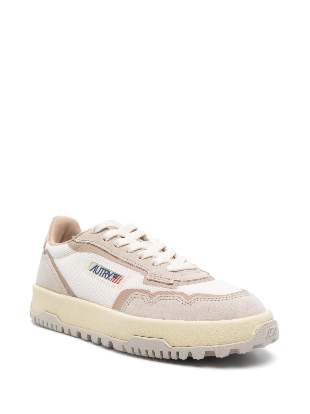 Wildpace Low Sneakers in Mesh e Suede Colore Whisper White e Sand LDLWAK03 WHITE SAND AUTRY