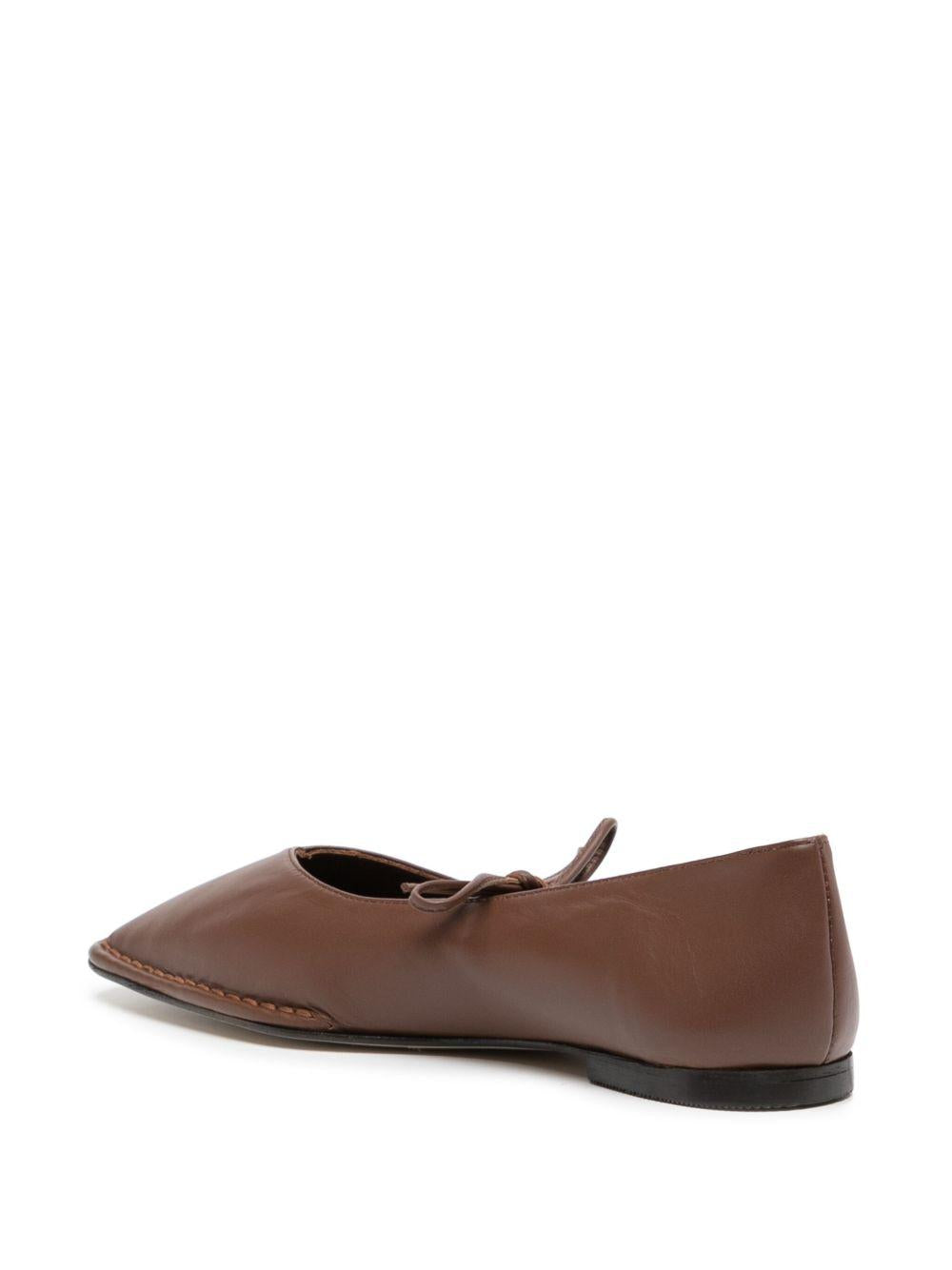 S00191 13 BROWN ALOHAS