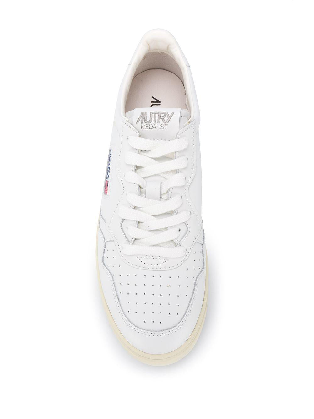 Sneakers Medalist Low in pelle AULMLL15 WHITE AUTRY