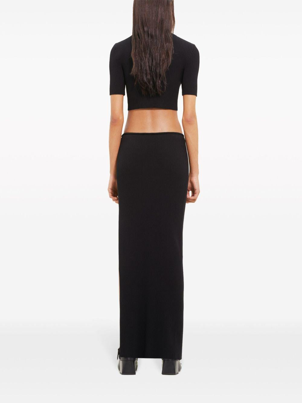 124MPU135FI0001 9999 BLACK COURREGES