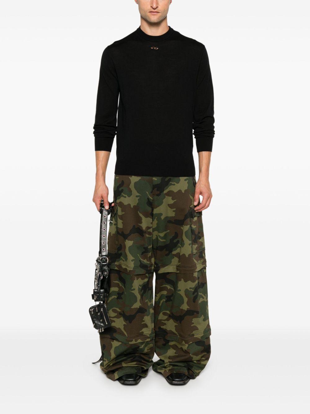 A124440CHAU 9XX BLACK DIESEL