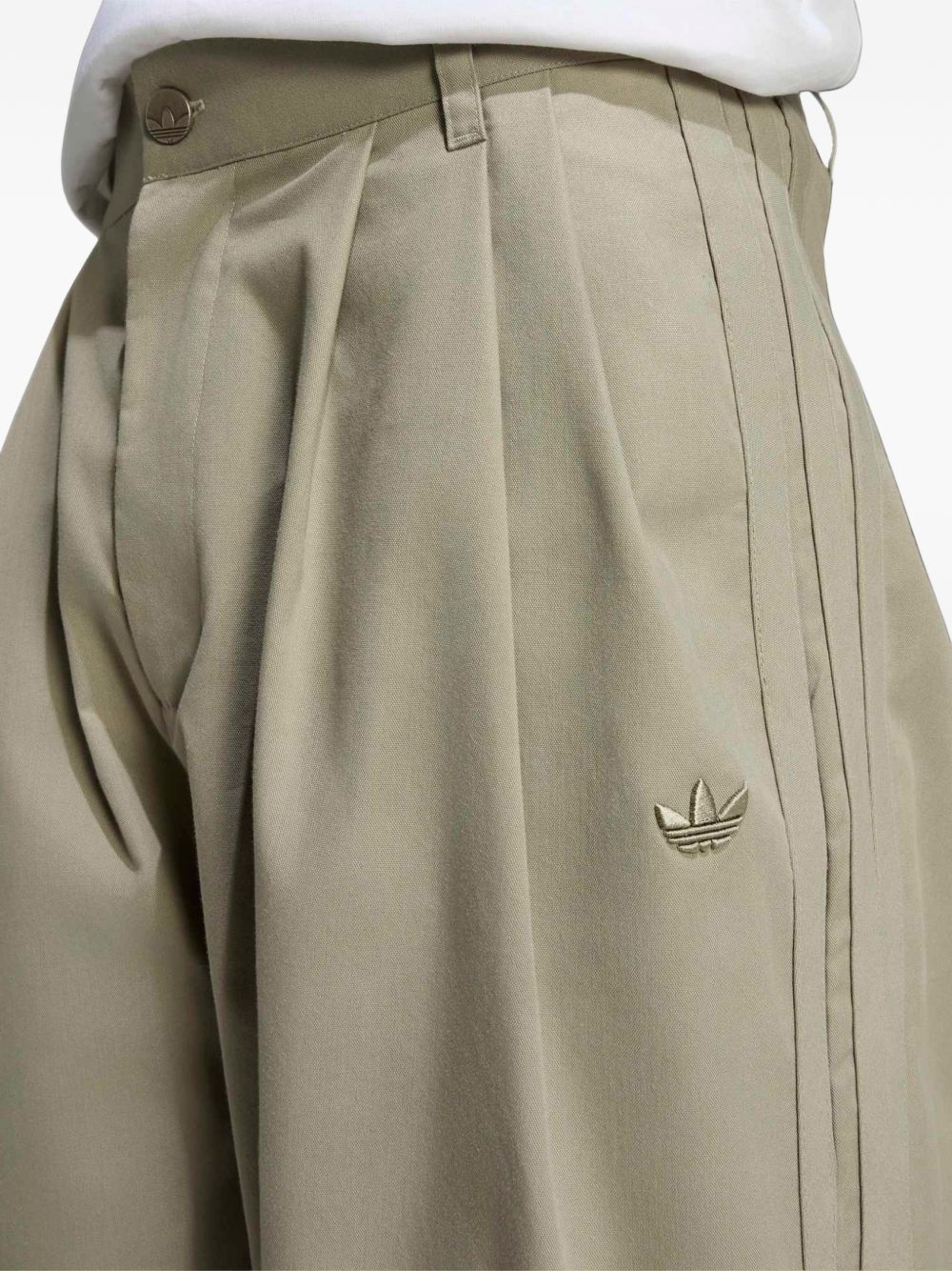 Pantaloni Triple Pleated KQ9489 SILVER PEBBLE ADIDAS ORIGINALS 