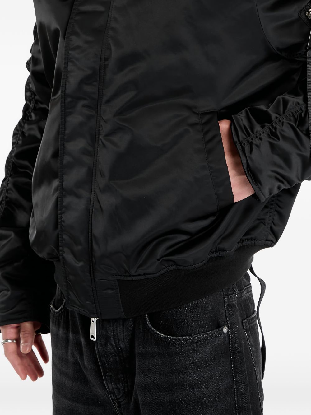N-2B Base UV 758101 03 BLACK ALPHA INDUSTRIES 