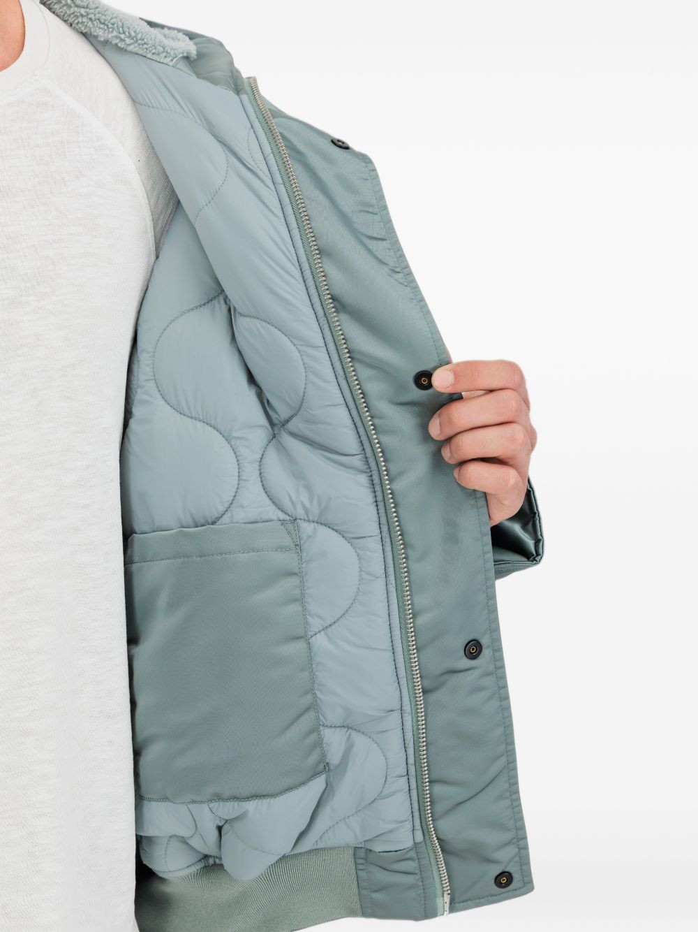 N-2B Base UV 758101 226 SILVERBLUE ALPHA INDUSTRIES 