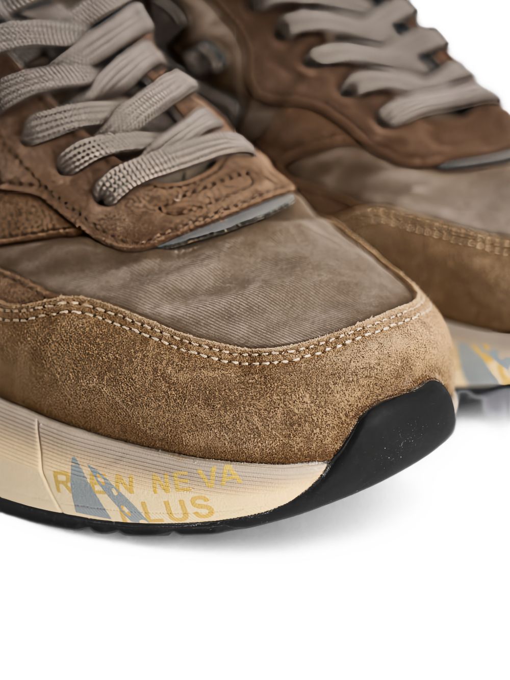 Sneakers In Camoscio MICK 8437 PREMIATA 