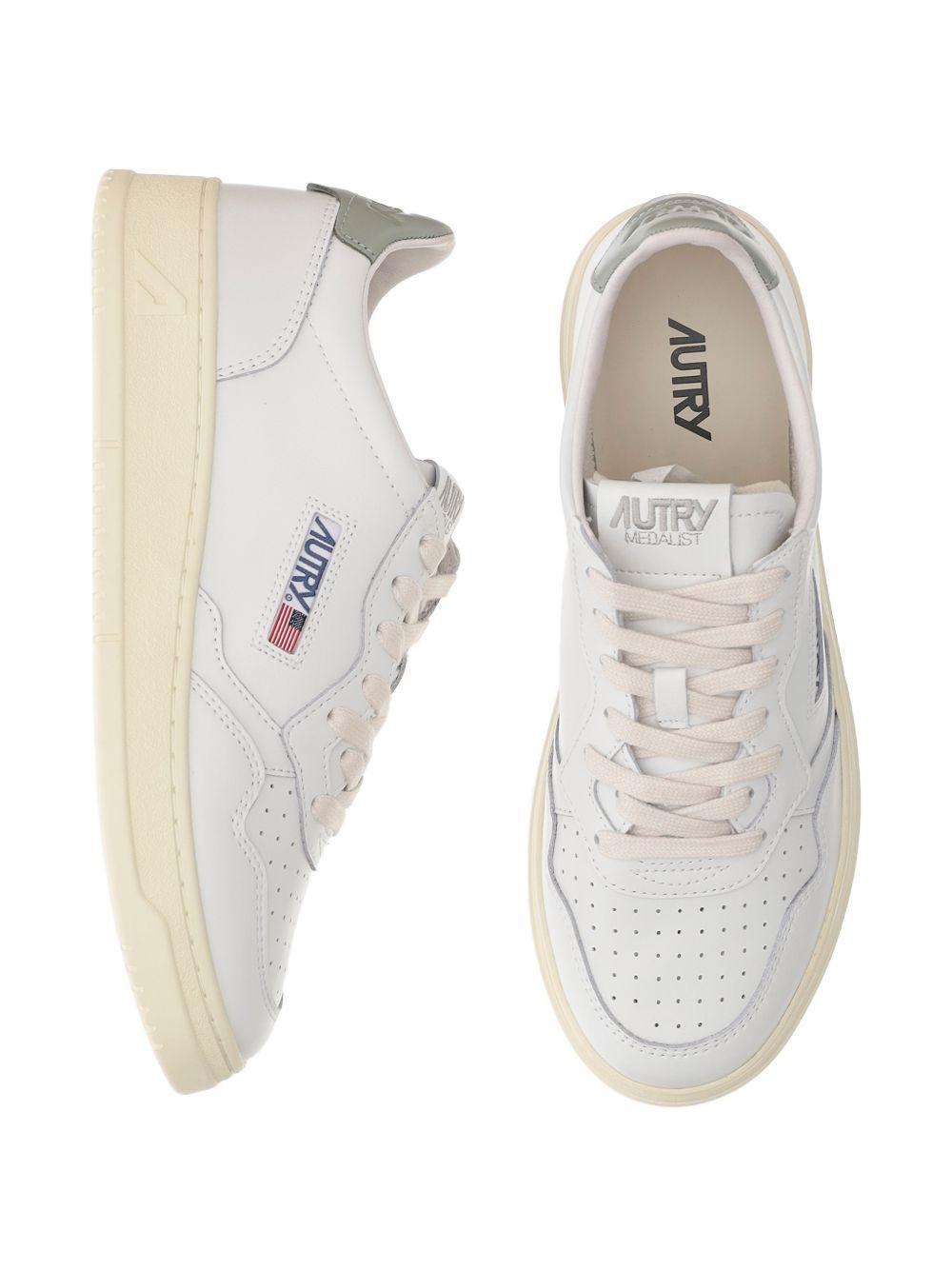 Sneaker Medalist Low in pelle AULMLL11 WHITE SEA GRASS AUTRY 