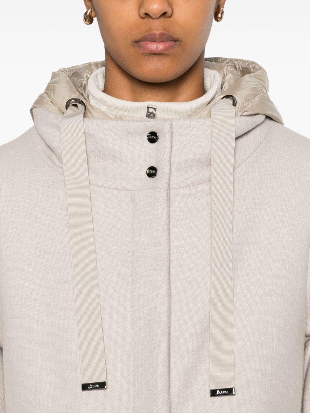  PI001966D33344 1985 CHANTILLY HERNO 